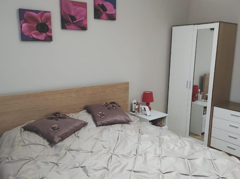 2 Bed Flat Near Station With Parking&Comgarden Apartment Sutton  Exterior foto